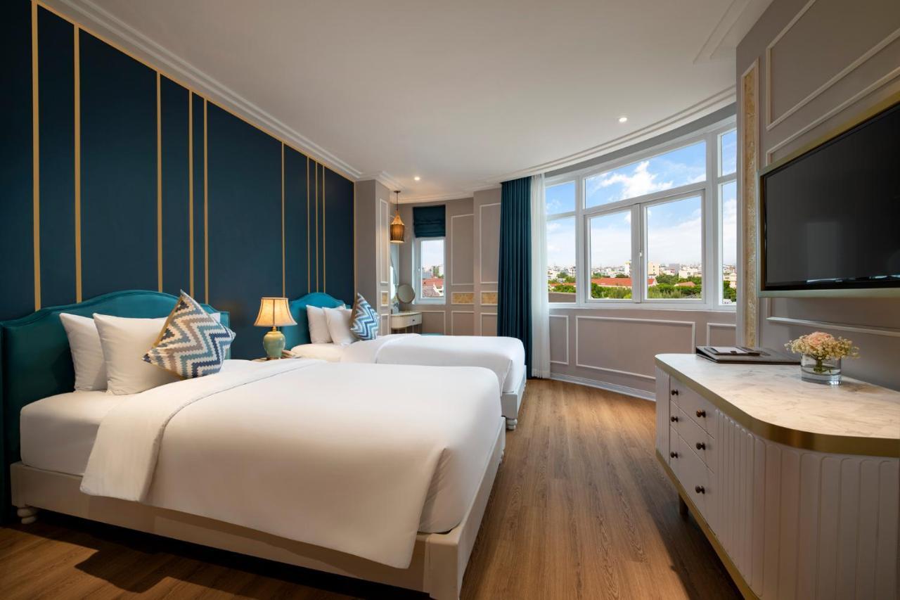Angel Hotels Beach Danang Екстериор снимка